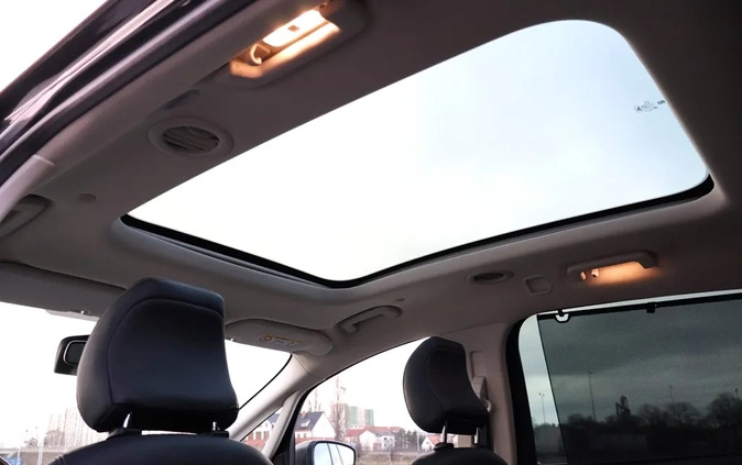 Ford S-Max cena 124230 przebieg: 168924, rok produkcji 2017 z Gdańsk małe 781